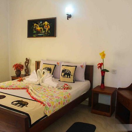 Hungry Lion Resort Sigiriya Exterior foto